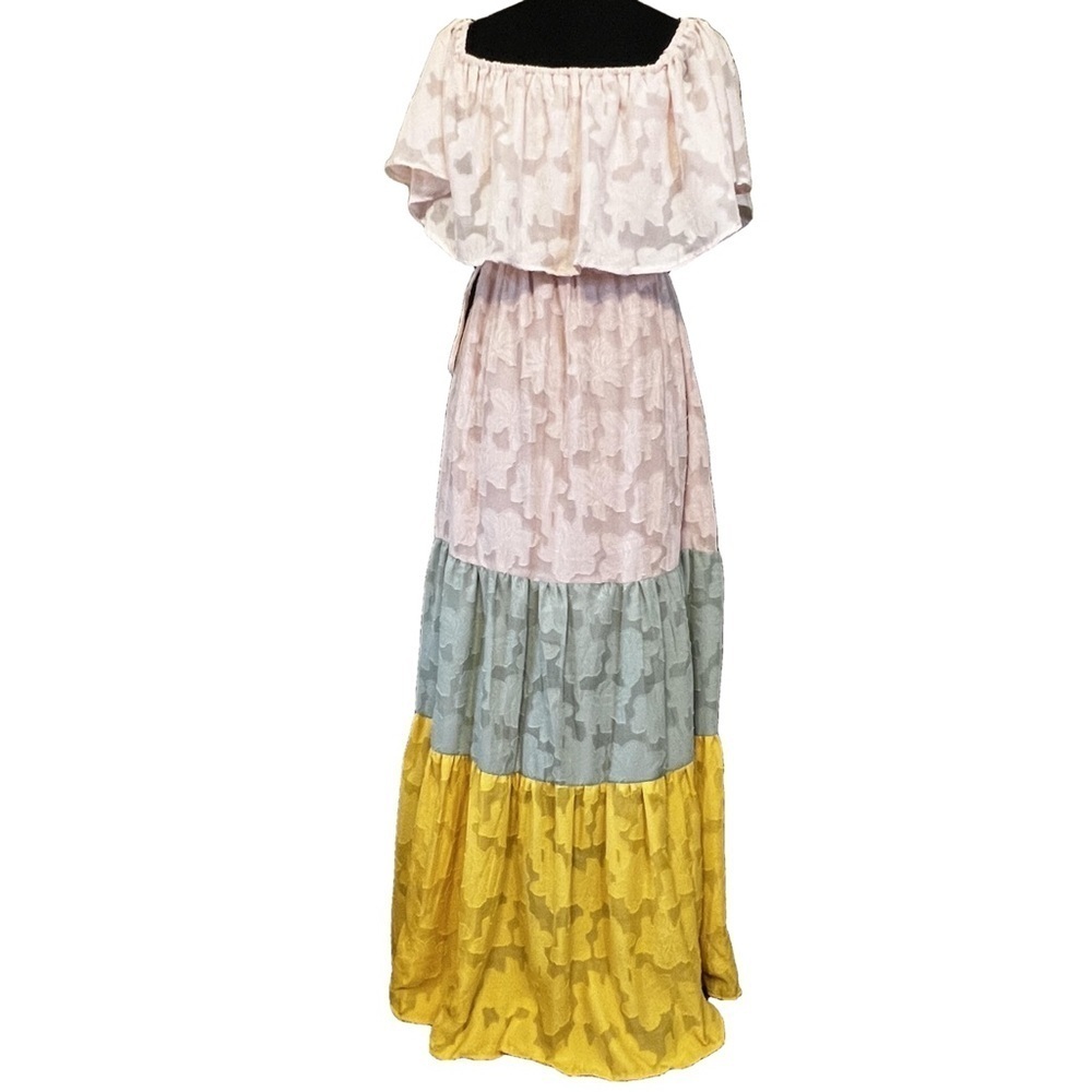 BIG HIT FASHION Tiered Color Block Off Shoulder Maxi Dress, Size Medium - Picture 2 of 6